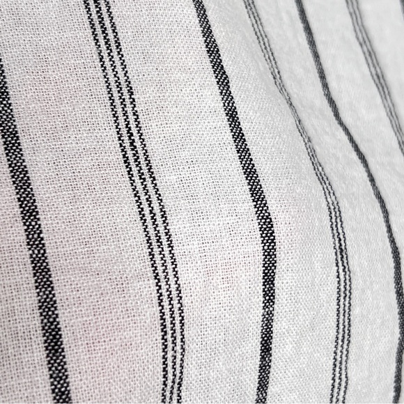 Old Navy NWT Black and White Vertical Stripe Mini Shift Skirt Womens Size M - Picture 2 of 10